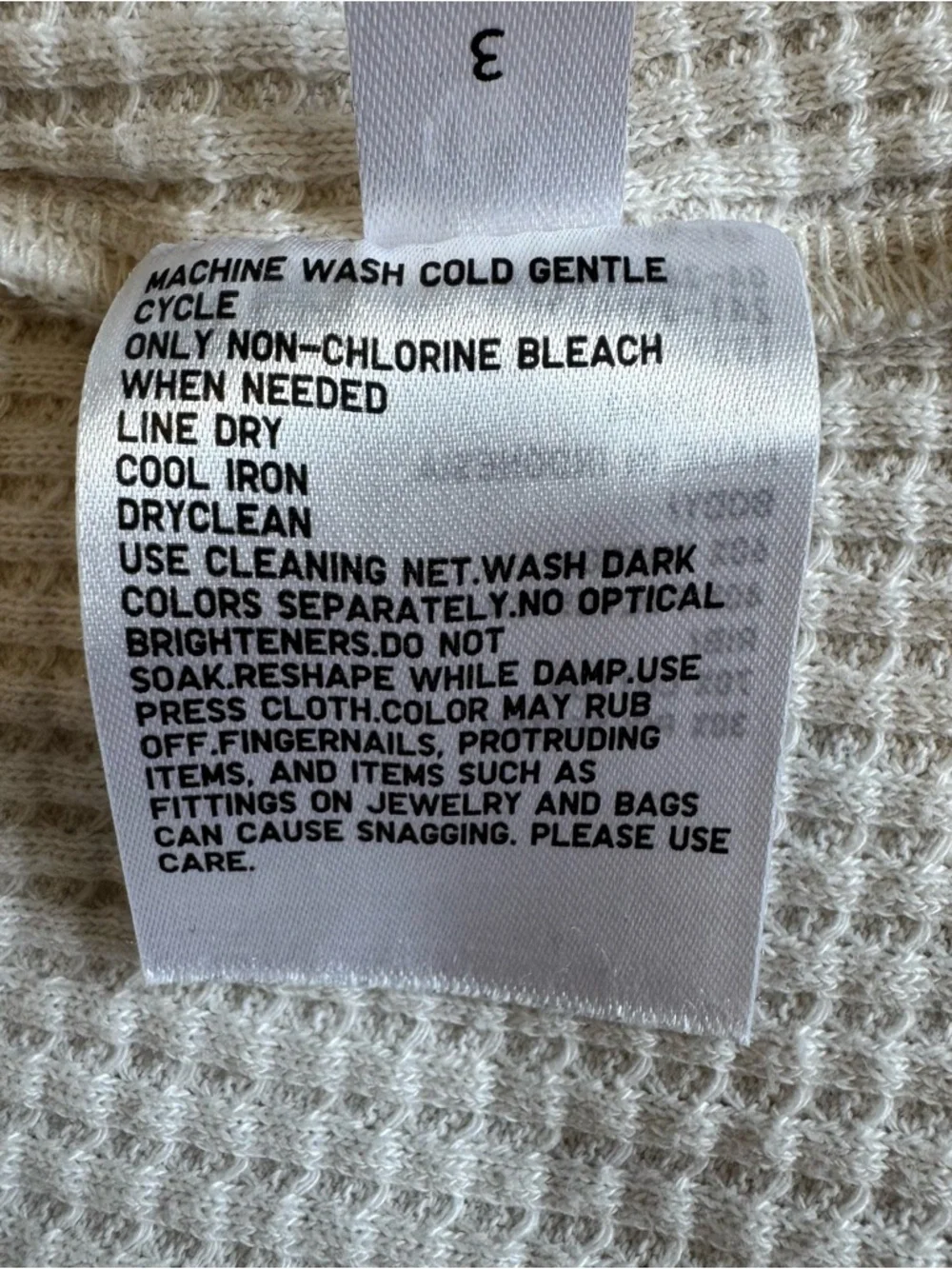 Uniqlo -  Cream Waffle Knit Long Sleeve Top - Women’s XS - Cozy Minimal Basic - Picture 11 of 11